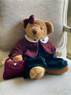 Russ Vintage Collection Brown Teddy Bear Lady Edwina